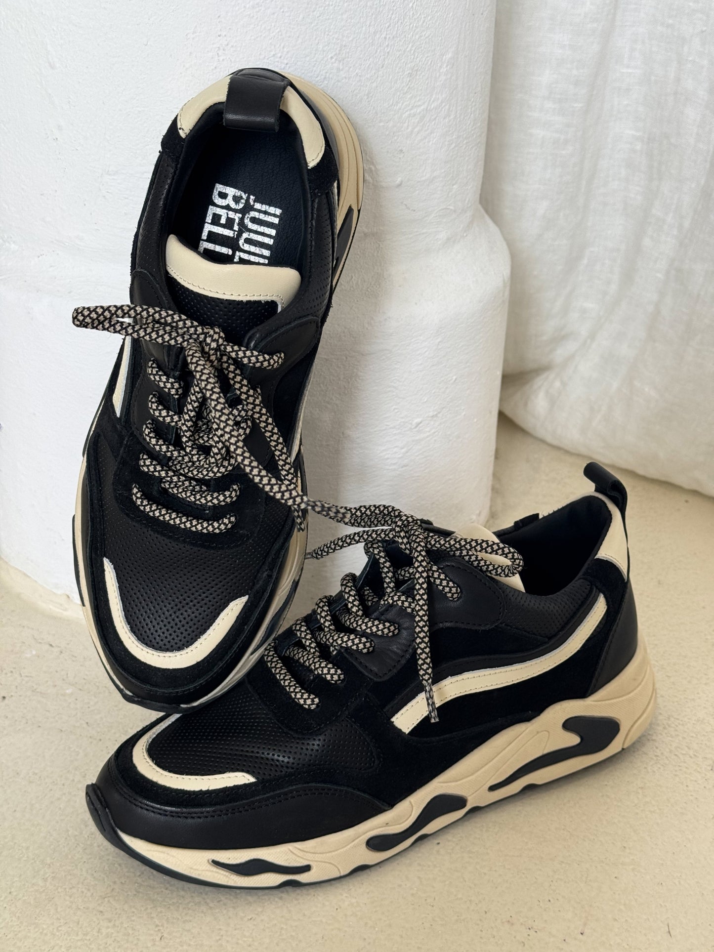 Sneaker Oslo II | Schwarz / Creme