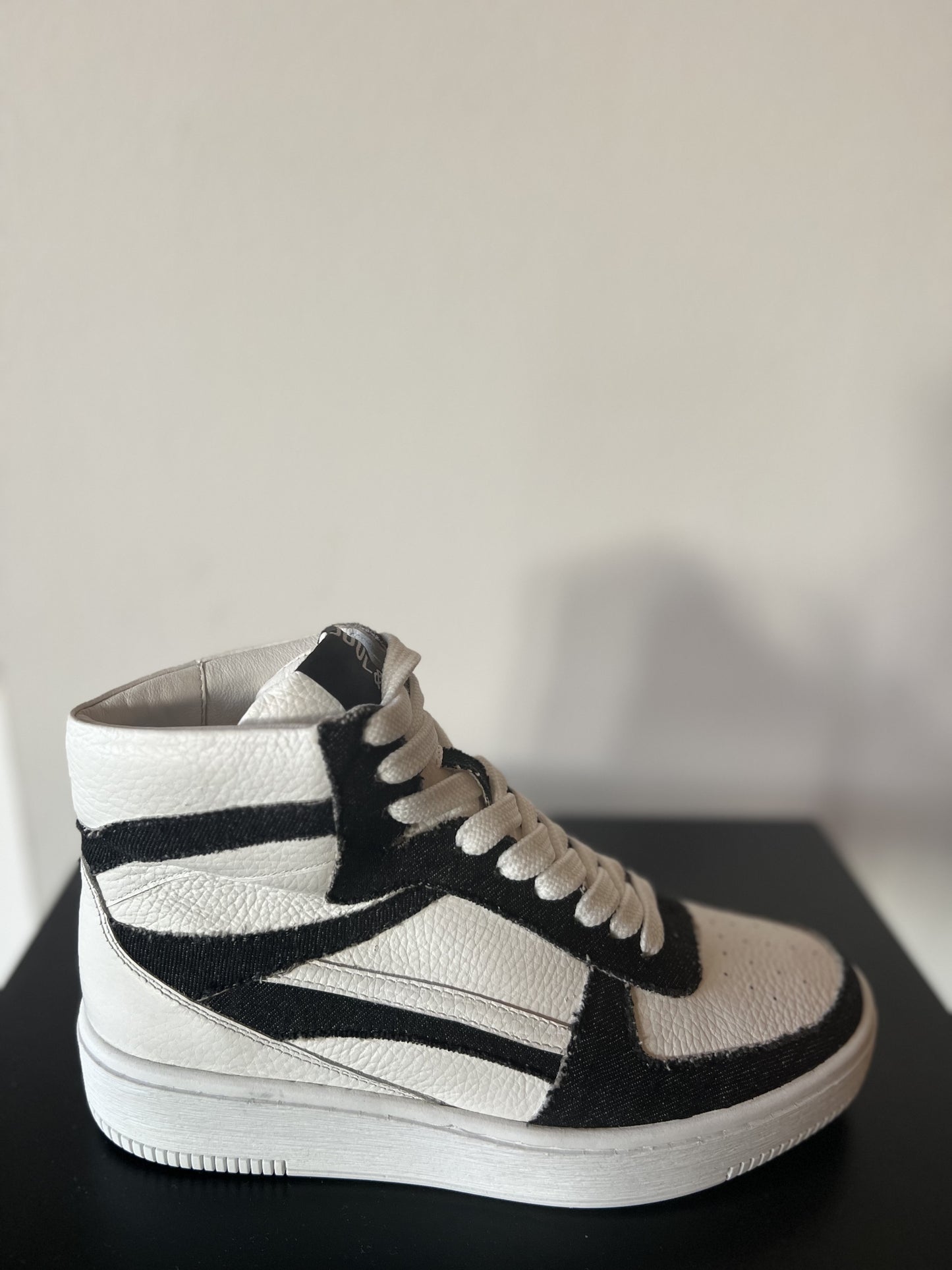 Sneaker Valencia | Black / White