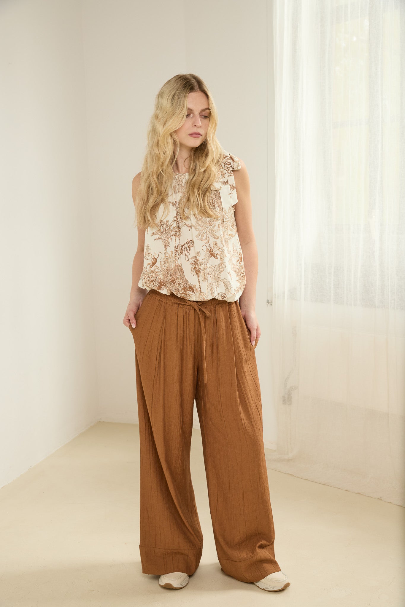 Top Julia Jungle print | Off White / Tabacco