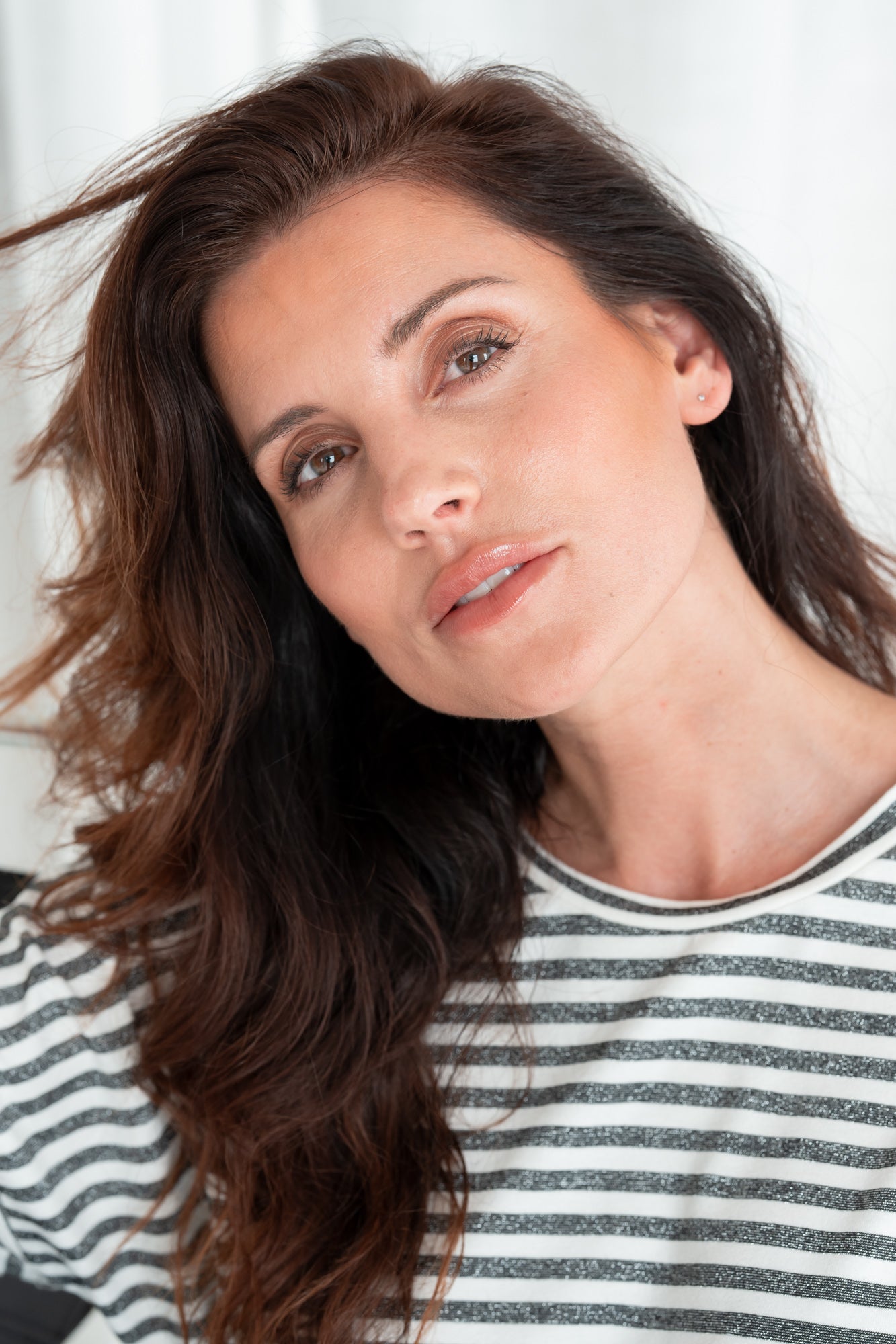 Tee Kyra | Black / Ecru