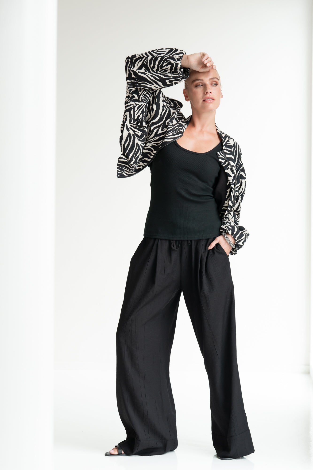 Bomber Massie Zebra | Black / Ecru