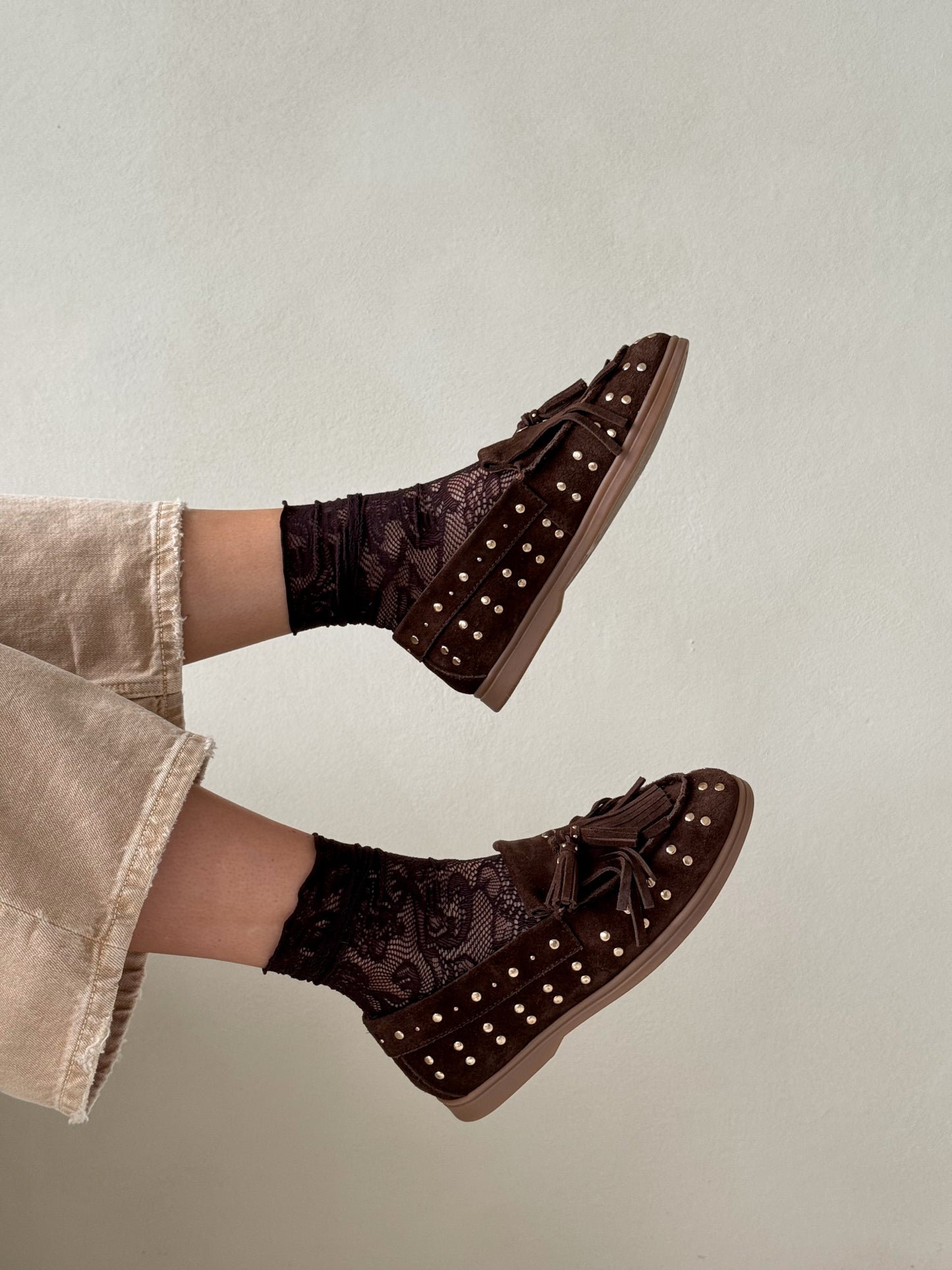 Mocassin  studs | Soft Brown